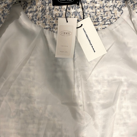 TWEED ROUND NECKLINE SOLID RAW HEM
BUTTON JACKET VEST - Picture 5 of 6